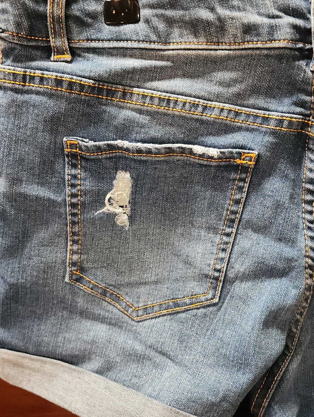 Love Tree Women's Rolled Cuff Denim Shorts - Light Blue